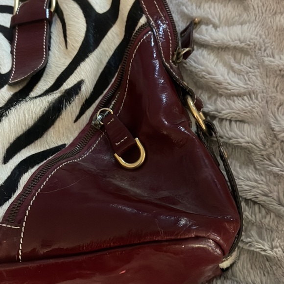 Guia’s Zebra Hair and Red Leather Bag - Picture 4 of 5